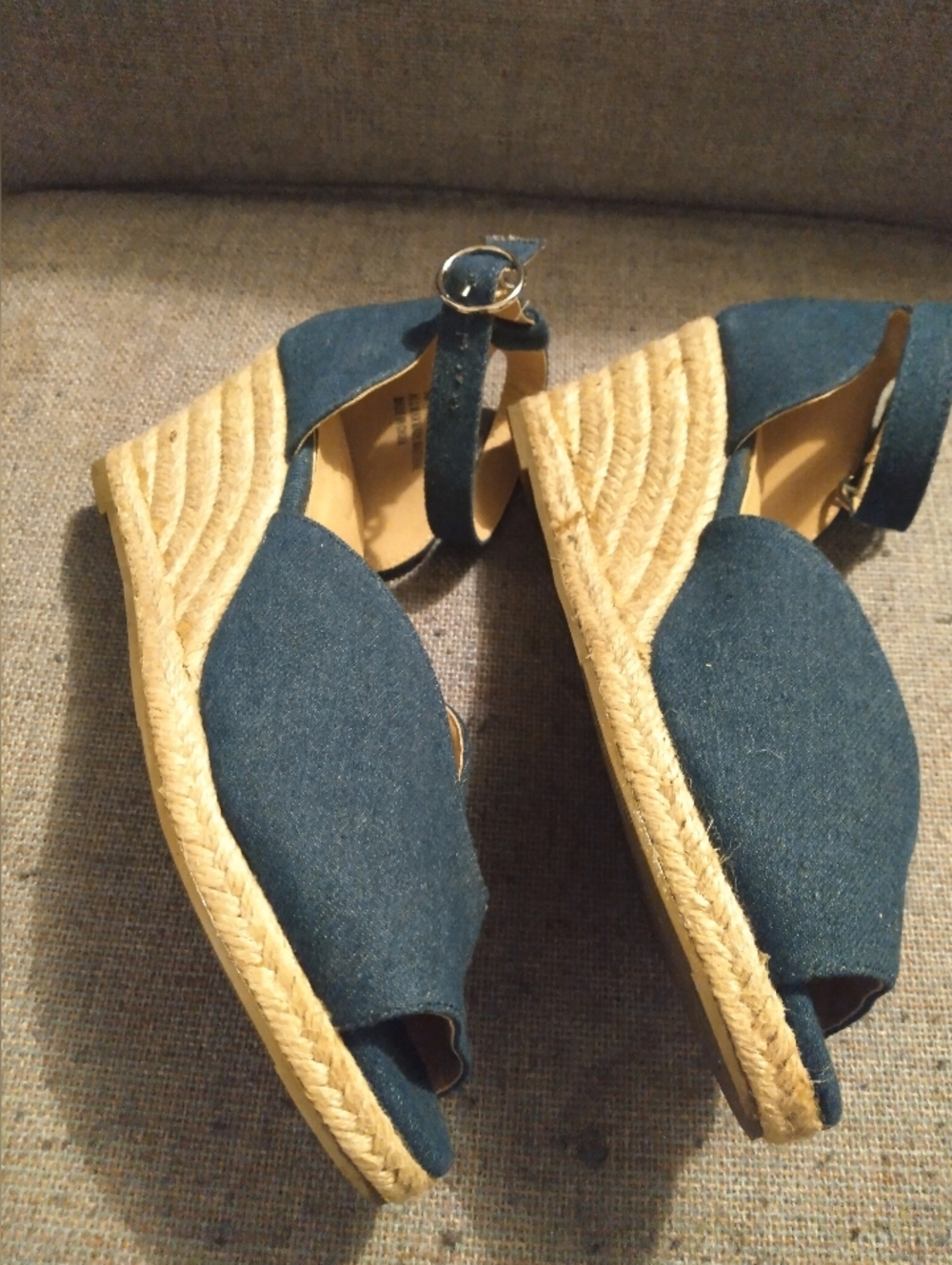 Size 9 NWOB C EST. 1946 Women’s Wedge Sandals with Ankle Strap - Picture 5 of 9